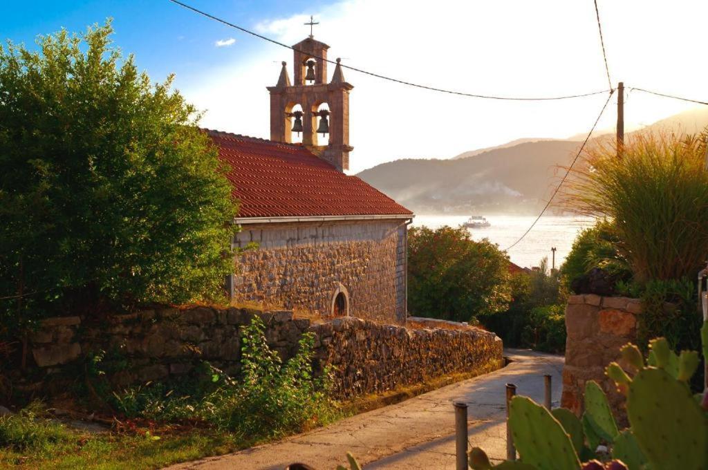 Apartmani Vesna Teodo Esterno foto